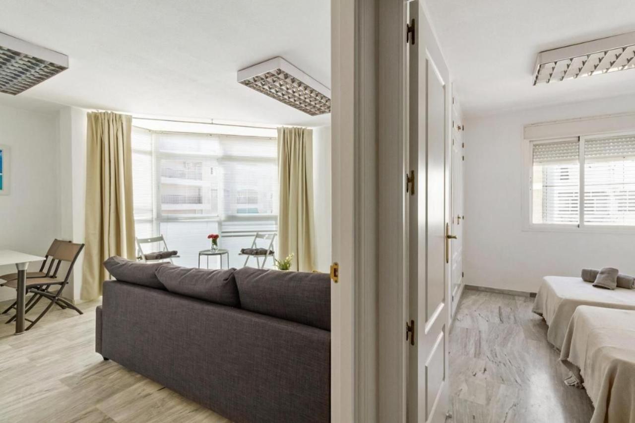Apartamento Luminoso Cuarteles By Greensol Homes Malaga Luaran gambar